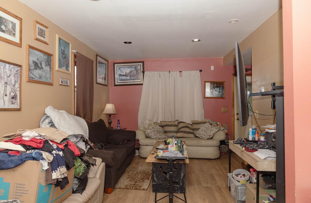 Photo of 103 W 3rd Avenue N, Aurora, MN 55705 (MLS # 7061948)