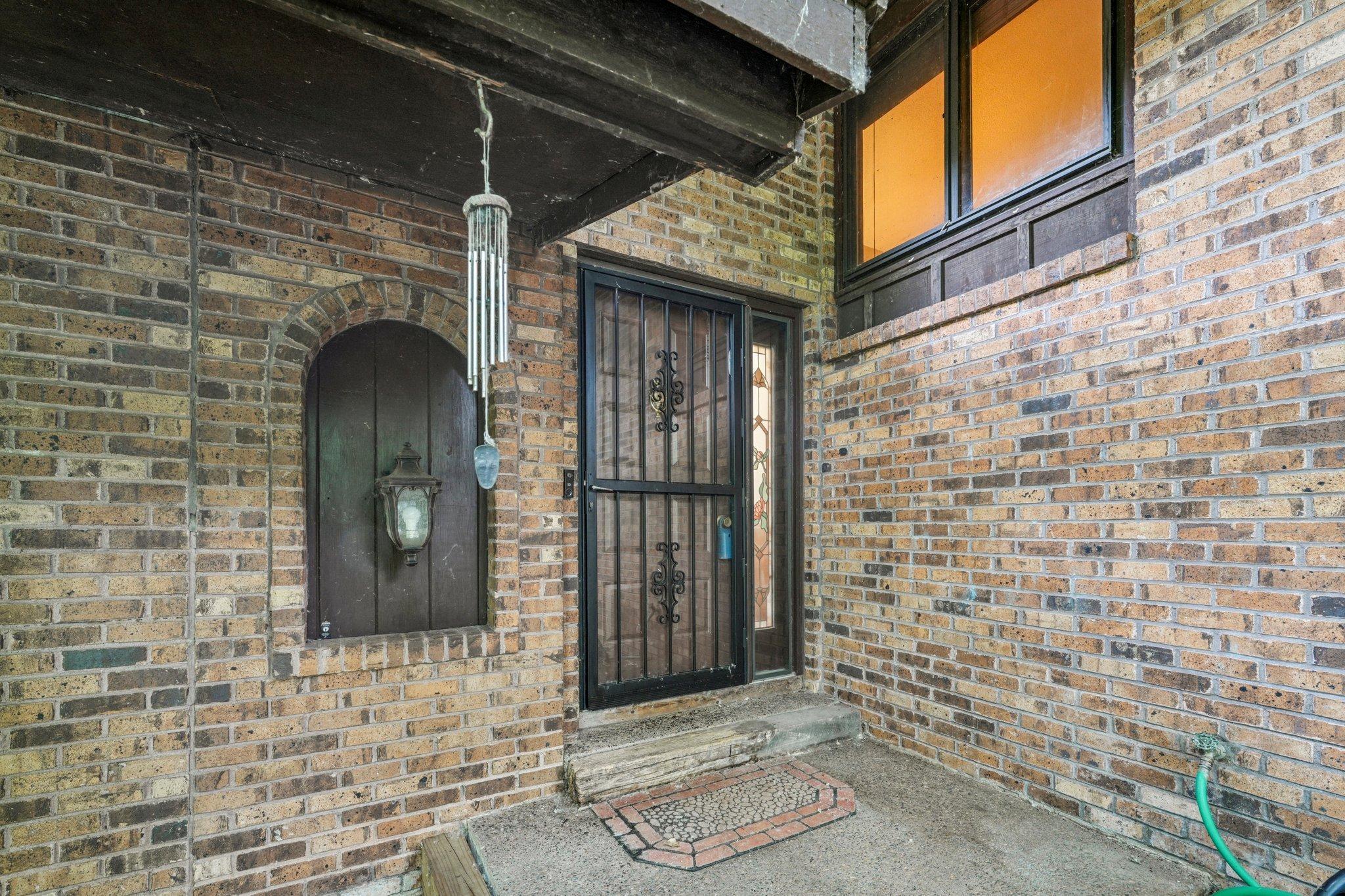 101 Oak Shore Drive