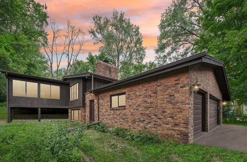 101 Oak Shore Drive Burnsville MN 55306