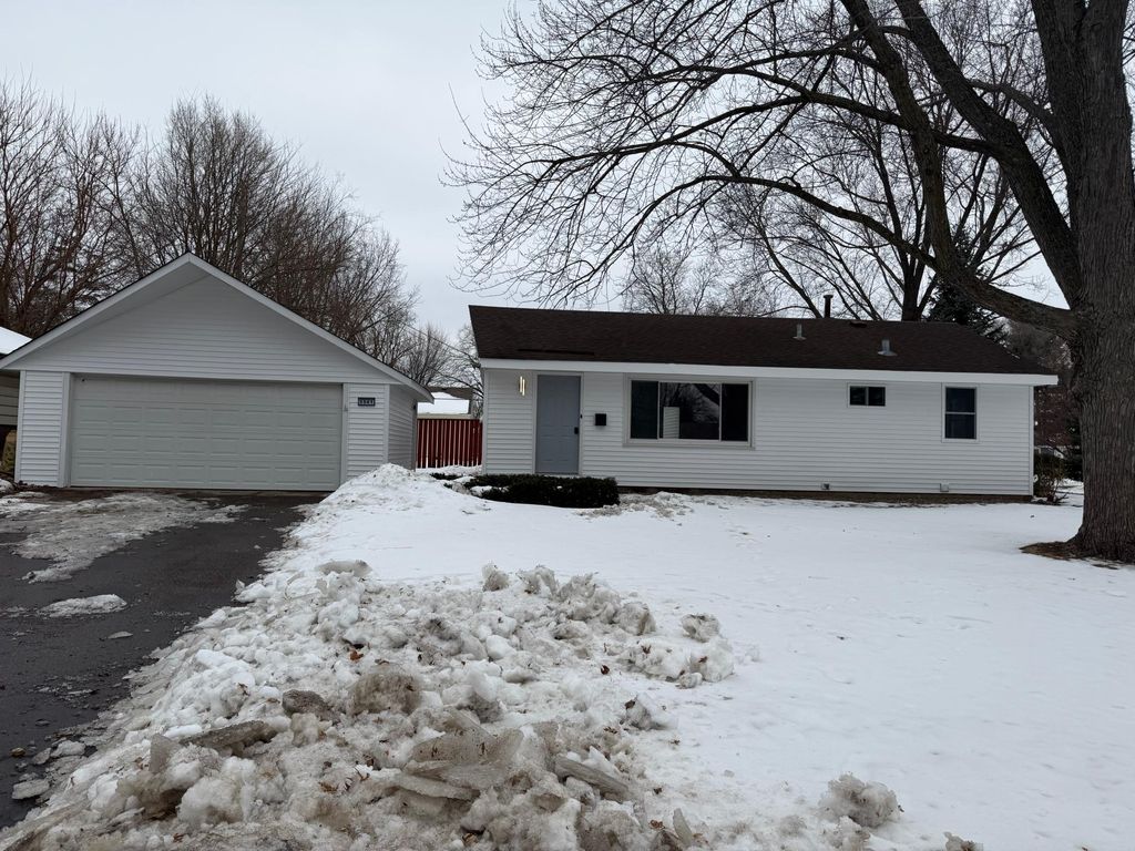 Photo of 3501 Utah Avenue S, Saint Louis Park, MN 55426 (MLS # 7019668)