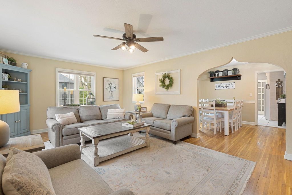 Photo of 701 6th Avenue SW, Austin, MN 55912 (MLS # 7056204)