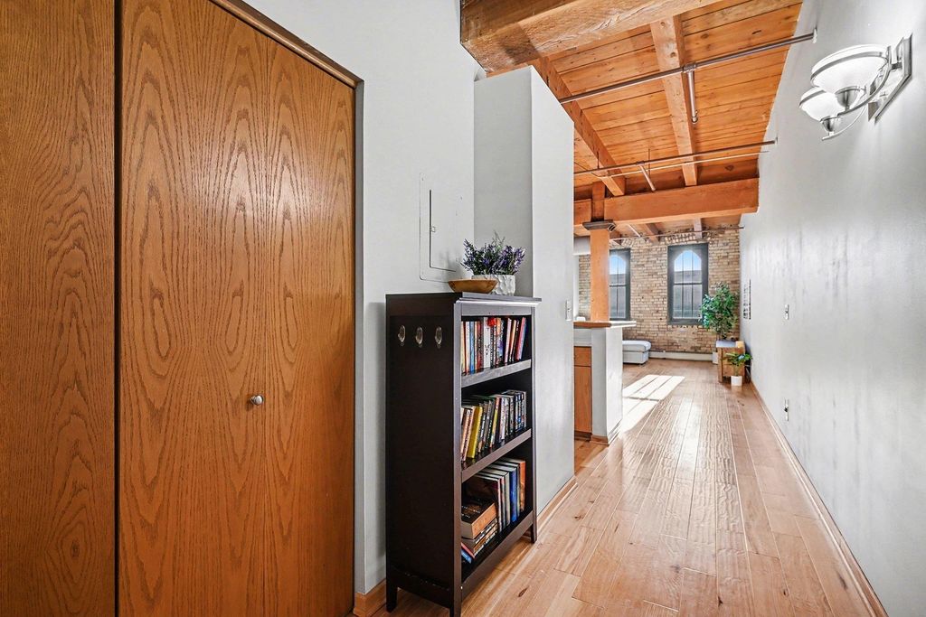 Photo of 400 N 1st Street #507, Minneapolis, MN 55401 (MLS # 7078781)