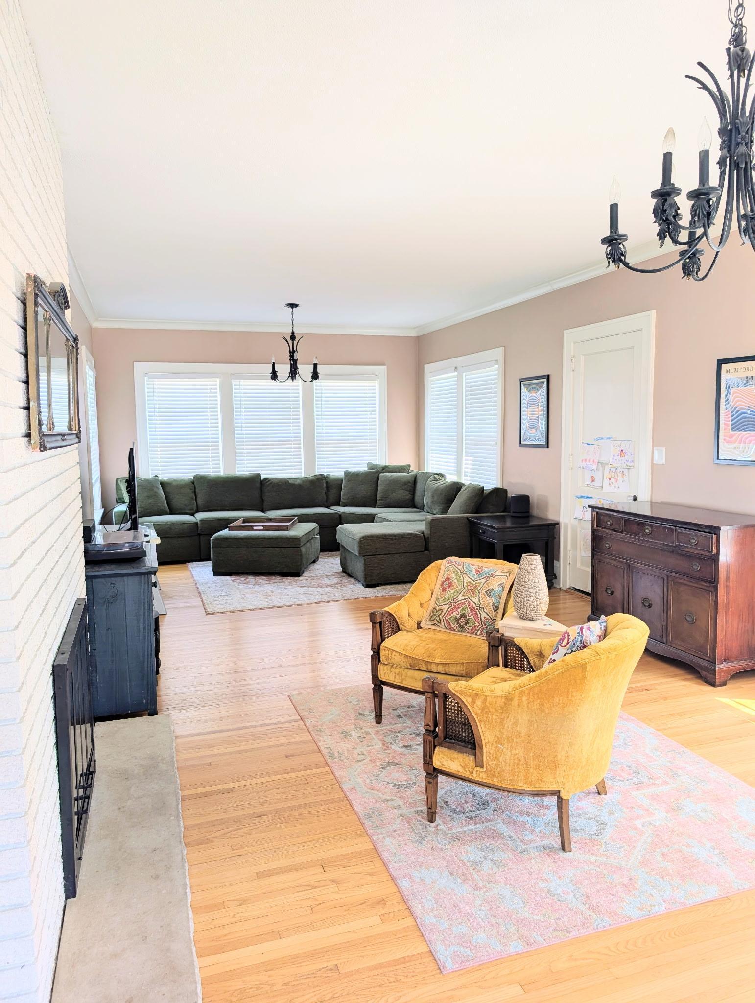 1105 California Avenue W