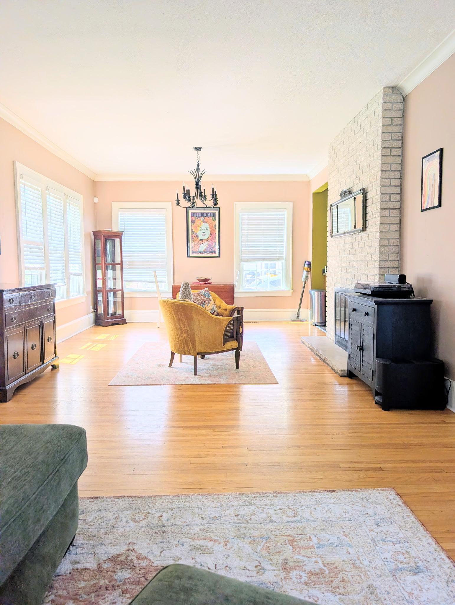 1105 California Avenue W