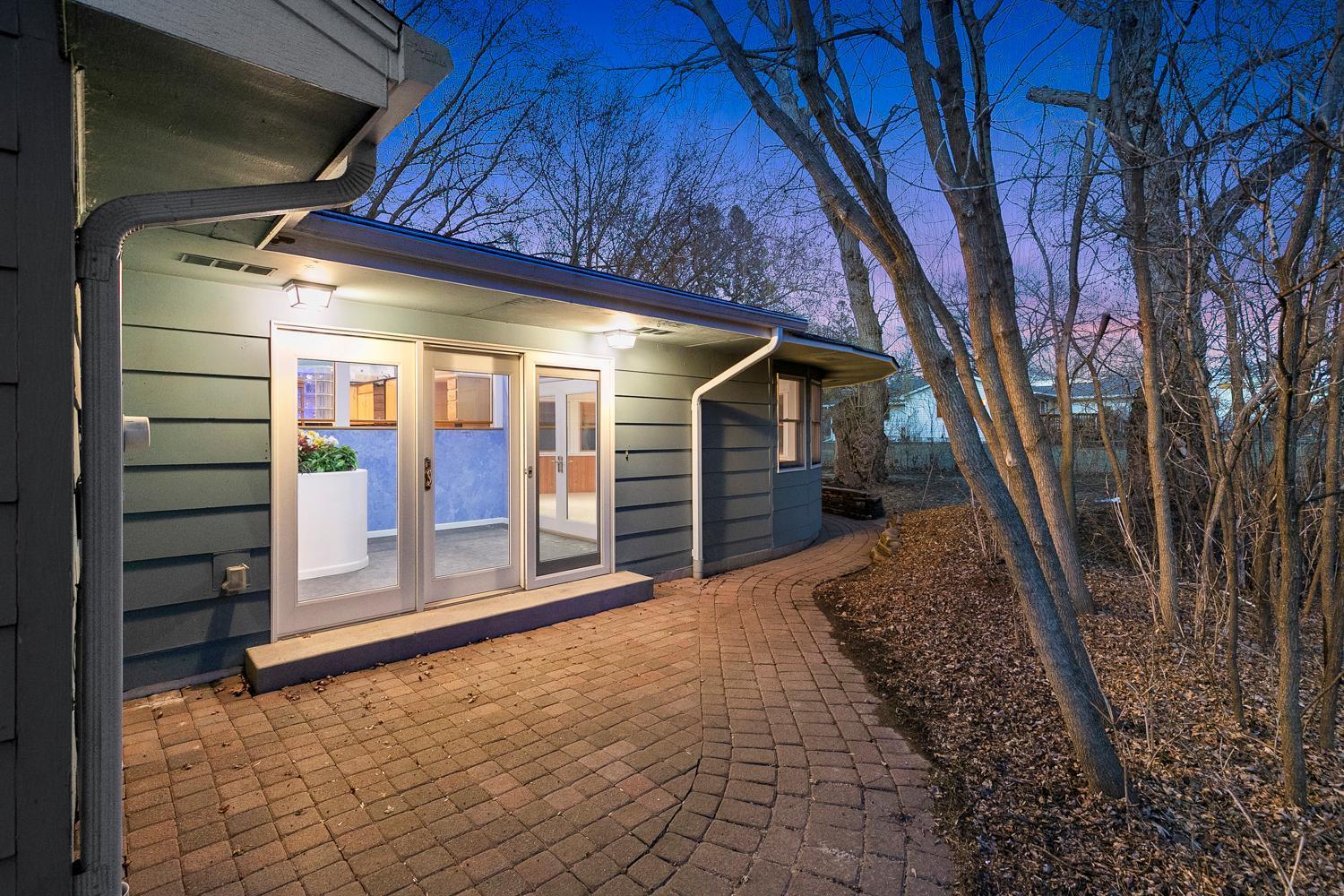 801 Corens Drive