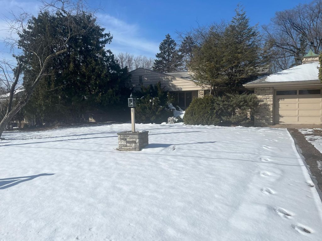 Photo of 1065 Colby Street, Saint Paul, MN 55116 (MLS # 7027893)