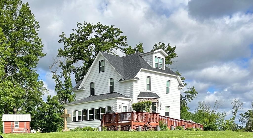 Photo of 7005 County Road 82 SE, Alexandria, MN 56308 (MLS # 7017511)