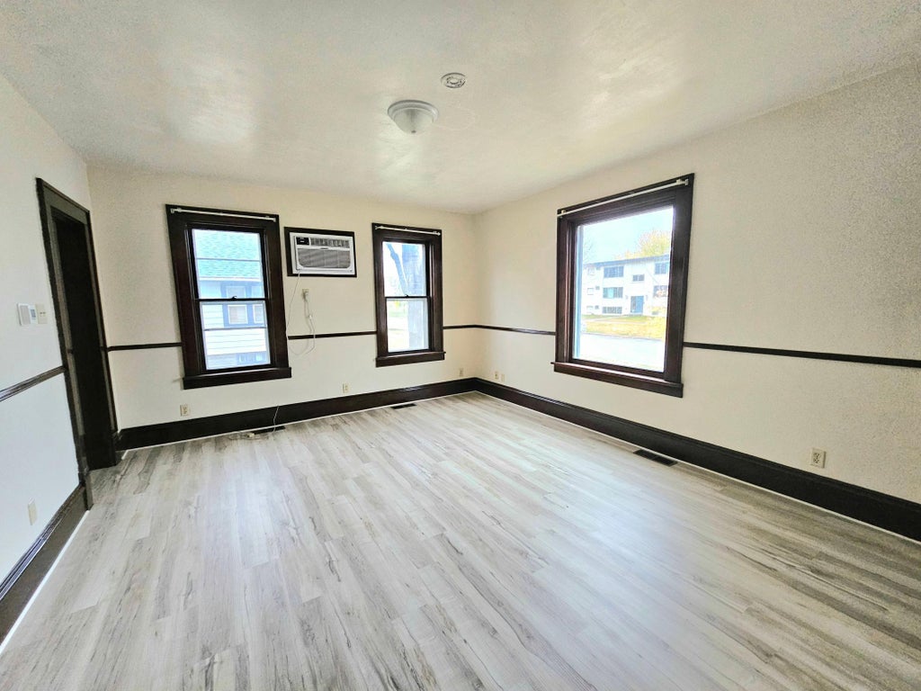 Photo of 532 Jefferson Street SE #1, Hutchinson, MN 55350 (MLS # 7166278)