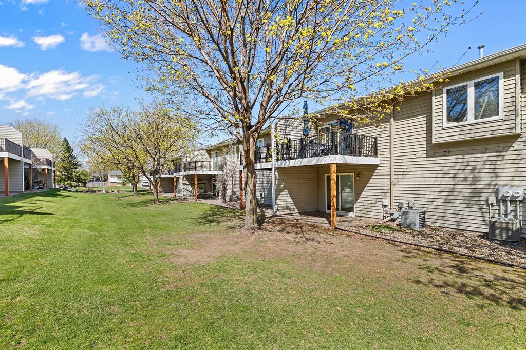 Photo of 13027 Penn Avenue S, Burnsville, MN 55337 (MLS # 7045313)