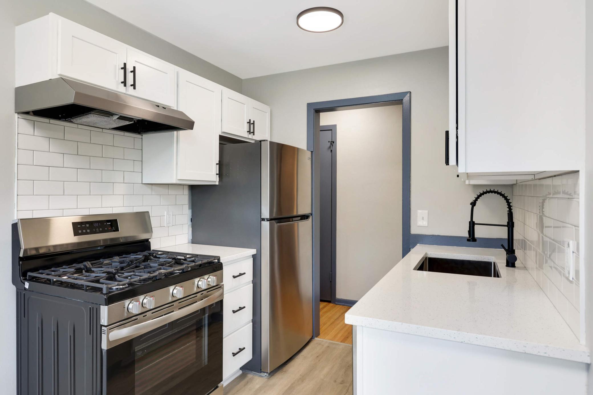 6141 Nicollet Avenue S