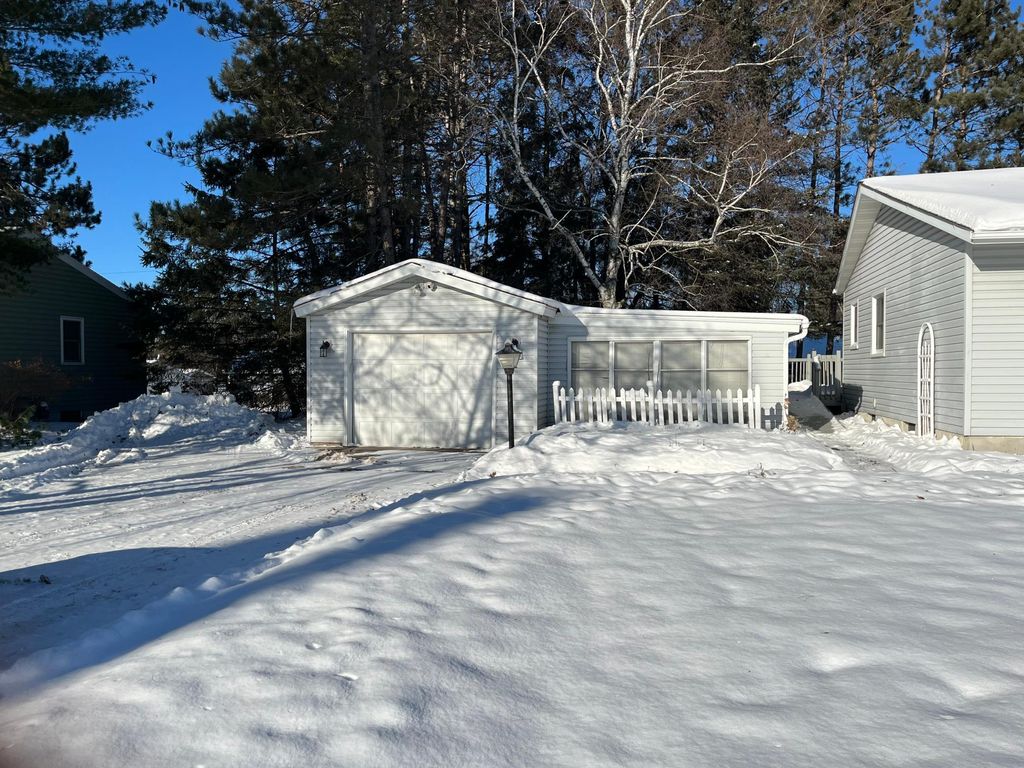 Photo of 1013 Washington Avenue, Cloquet, MN 55720 (MLS # 6824941)