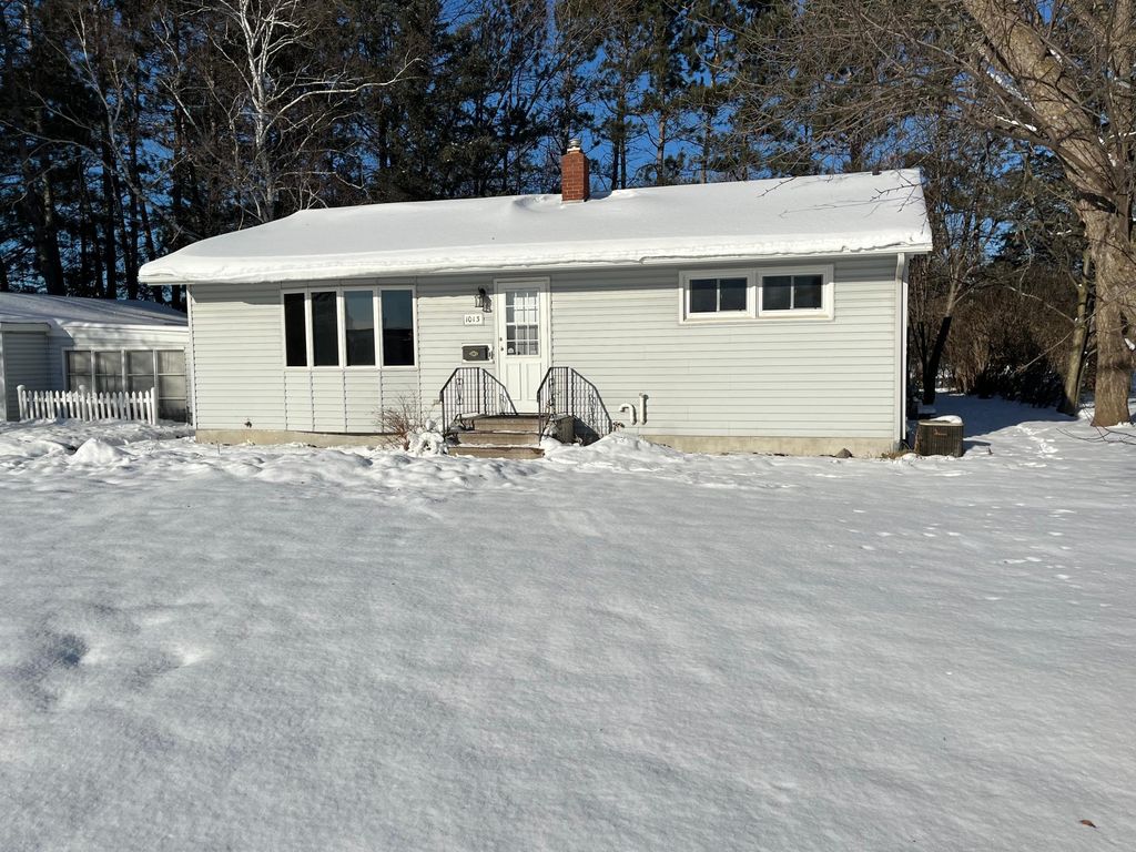 Photo of 1013 Washington Avenue, Cloquet, MN 55720 (MLS # 6824941)