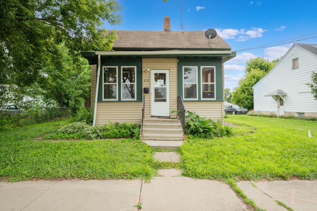 Photo of 212 8th Street NW, Rochester, MN 55901 (MLS # 7087060)
