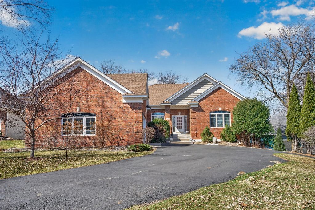 Photo of 16215 37th Avenue N, Plymouth, MN 55446 (MLS # 7060090)