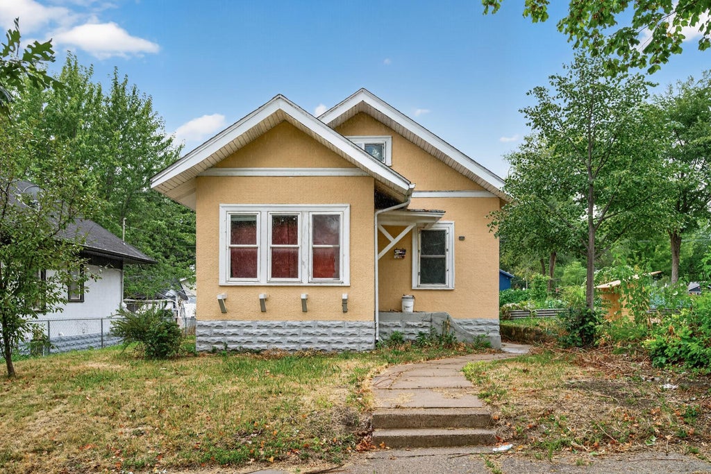Photo of 3455 Girard Avenue N, Minneapolis, MN 55412 (MLS # 7064700)