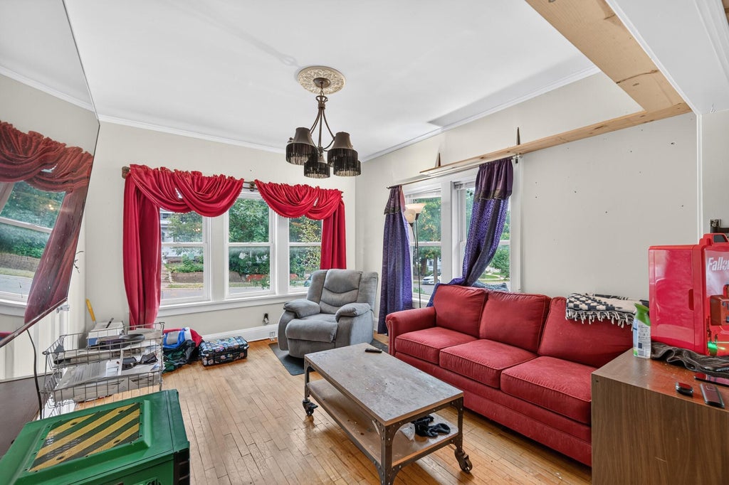 Photo of 3455 Girard Avenue N, Minneapolis, MN 55412 (MLS # 7064700)