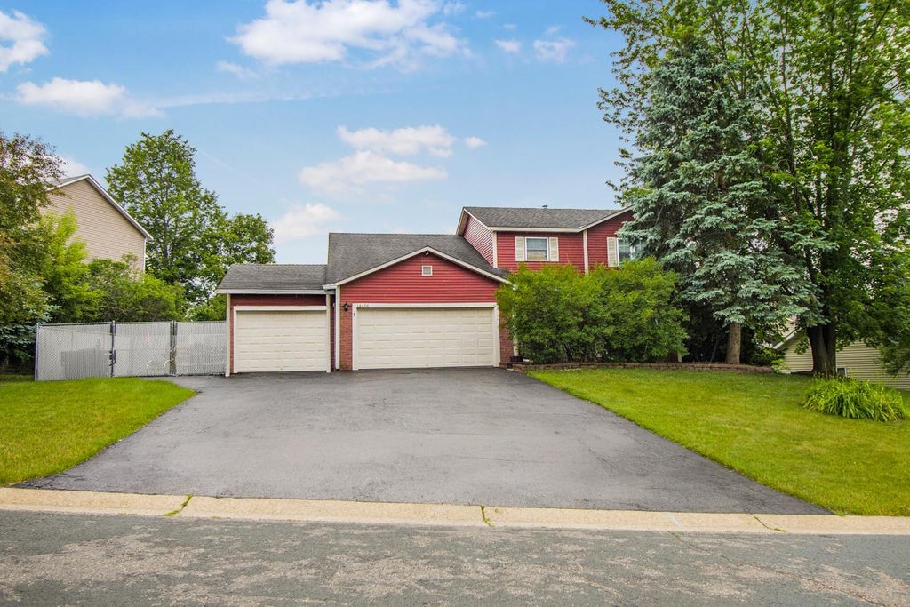 Photo of 14130 Dearborn Path, Rosemount, MN 55068 (MLS # 7096919)