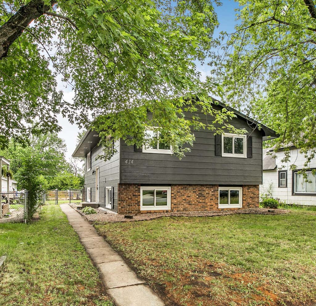 Photo of 414 19 1/2 Avenue N, Saint Cloud, MN 56303 (MLS # 7092514)
