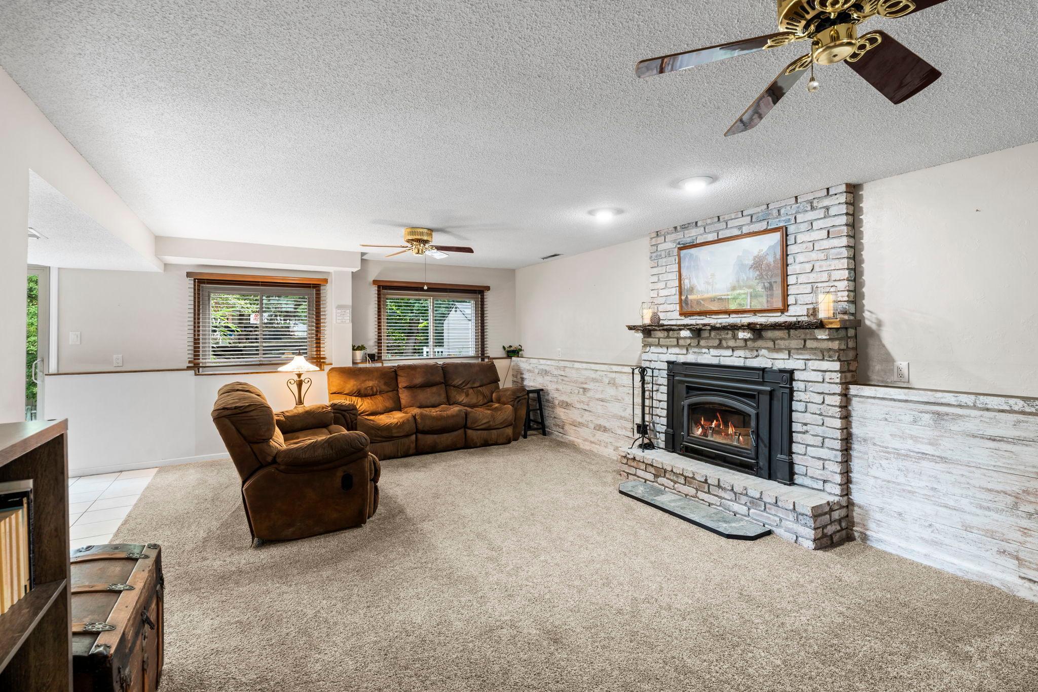 13405 Walnut Drive