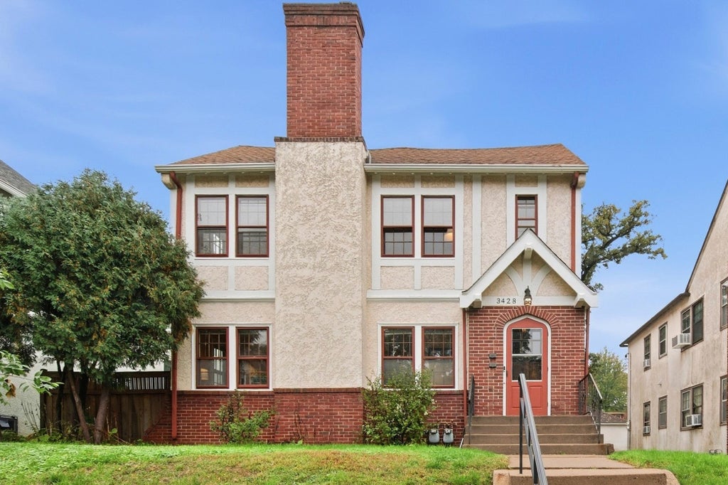 Photo of 3428 Hennepin Avenue S, Minneapolis, MN 55408 (MLS # 7105812)