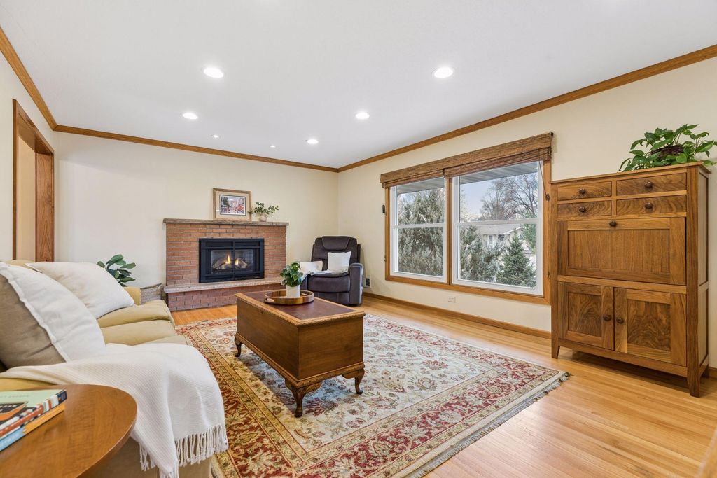 Photo of 2231 Quebec Avenue S, Saint Louis Park, MN 55426 (MLS # 7021410)