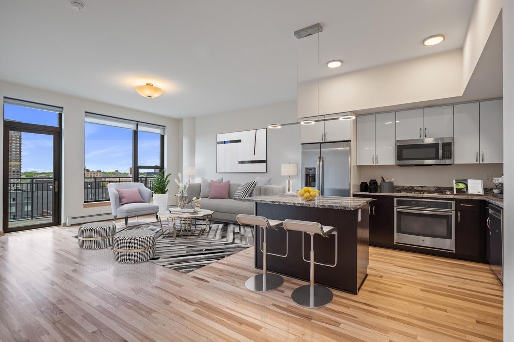 Photo of 740 Portland Ave S #1106, Minneapolis, MN 55415 (MLS # 7069173)