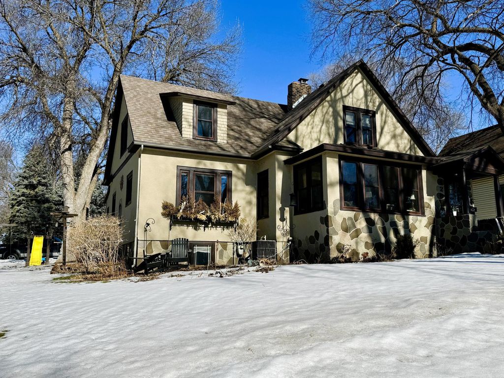Photo of 426 W Cherry Avenue, Fergus Falls, MN 56537 (MLS # 7022434)