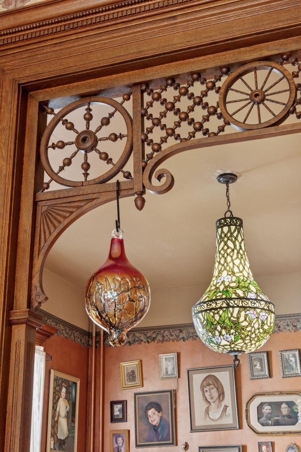 Photo of 957 Ashland Avenue, Saint Paul, MN 55104 (MLS # 7050439)