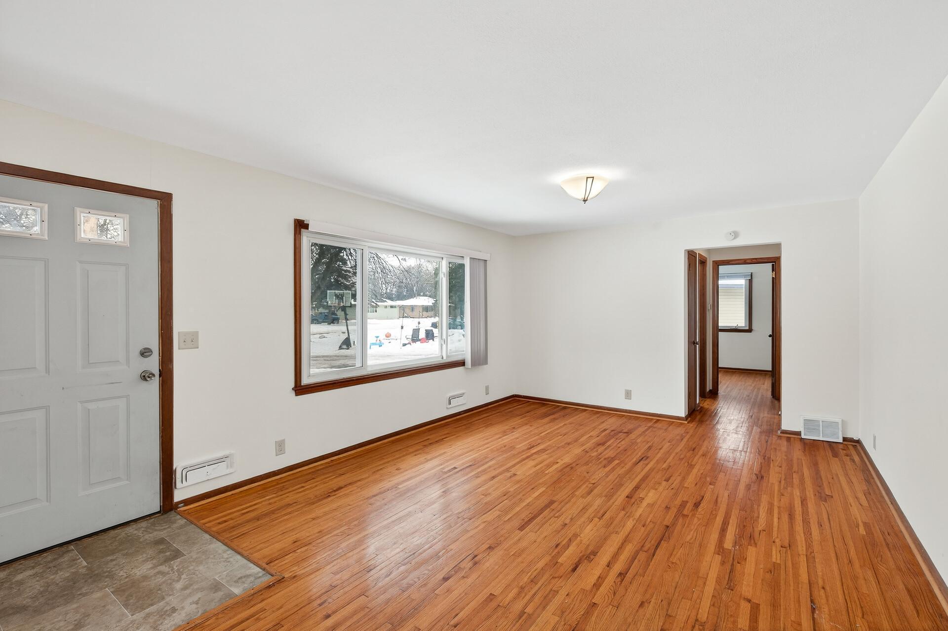 6706 Toledo Avenue N