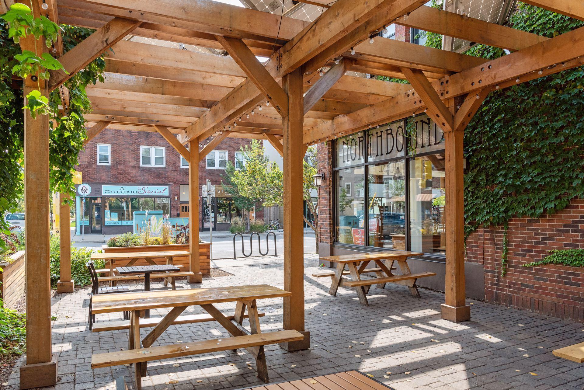 2803 E 38th Street 204