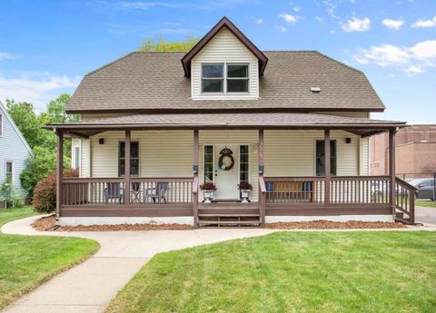 4847 Bloom Avenue White Bear Lake MN 55110