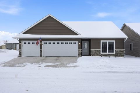 Photo of 511 Southfork Circle SE, Hutchinson, MN 55350 (MLS # 6821679)