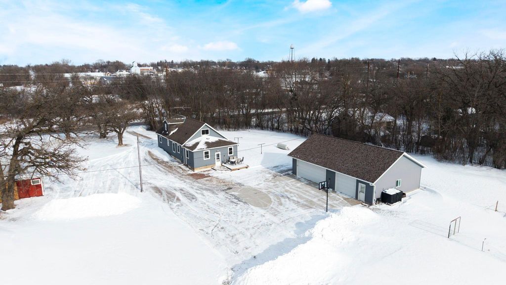 Photo of 9315 Willow Creek Road, Kimball, MN 55353 (MLS # 7009278)