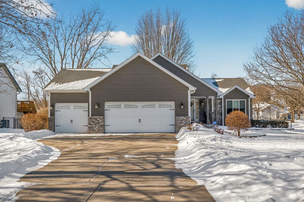 Photo of 10940 Xeon Street NW, Coon Rapids, MN 55433 (MLS # 7016560)