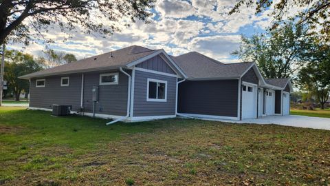 Photo of 901 7th Ave SW Ave, Pipestone, MN 56164 (MLS # 7030922)