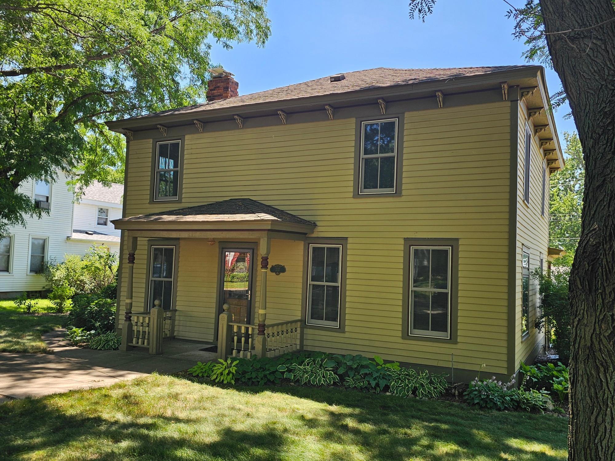 337 Court Street N