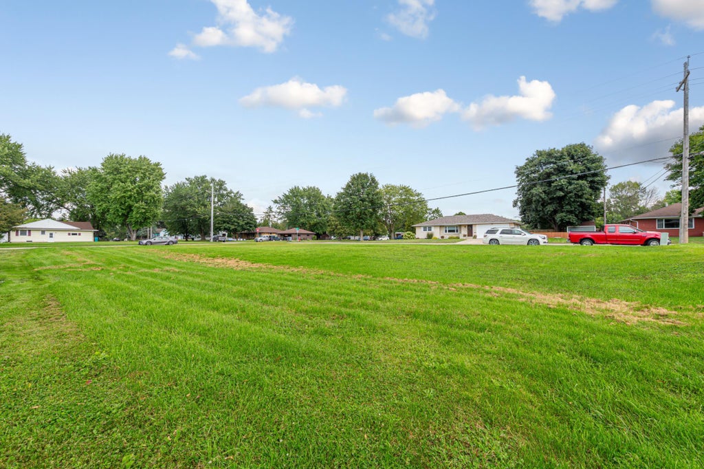 Photo of TBD S Lincoln Avenue, Owatonna, MN 55060 (MLS # 7133452)
