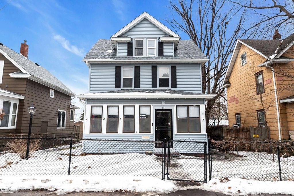 Photo of 1034 Case Avenue, Saint Paul, MN 55106 (MLS # 7008896)