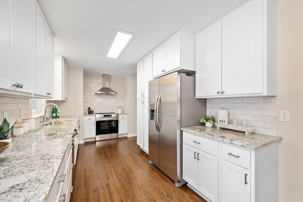 Photo of 10016 Irwin Road, Bloomington, MN 55437 (MLS # 7010246)