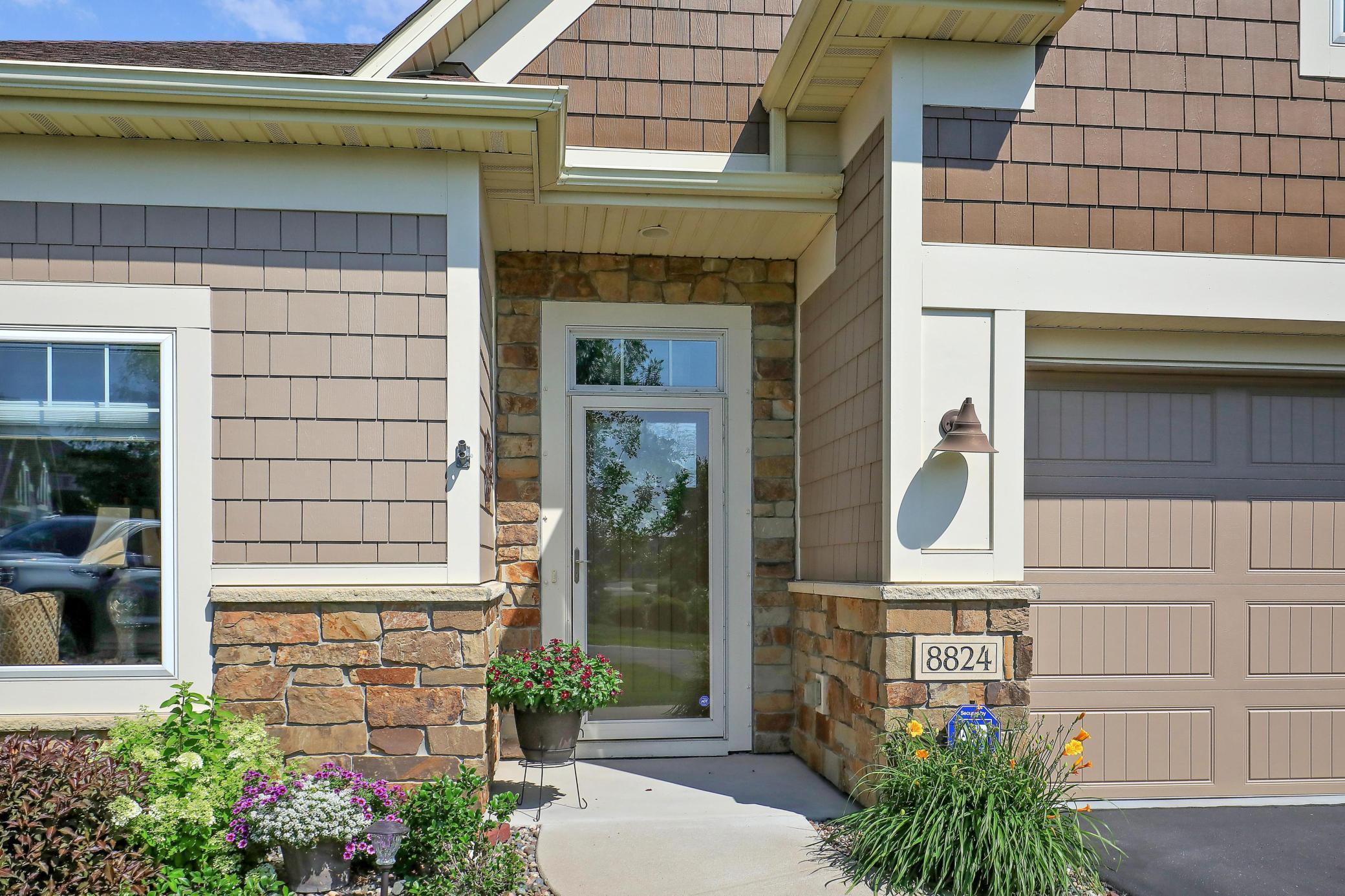 8824 Upper 7th Place N