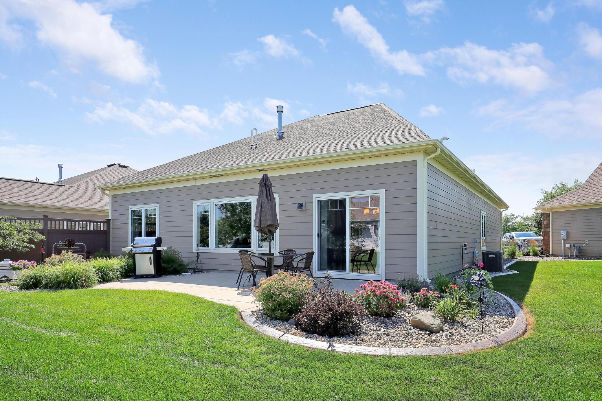 8824 Upper 7th Place N