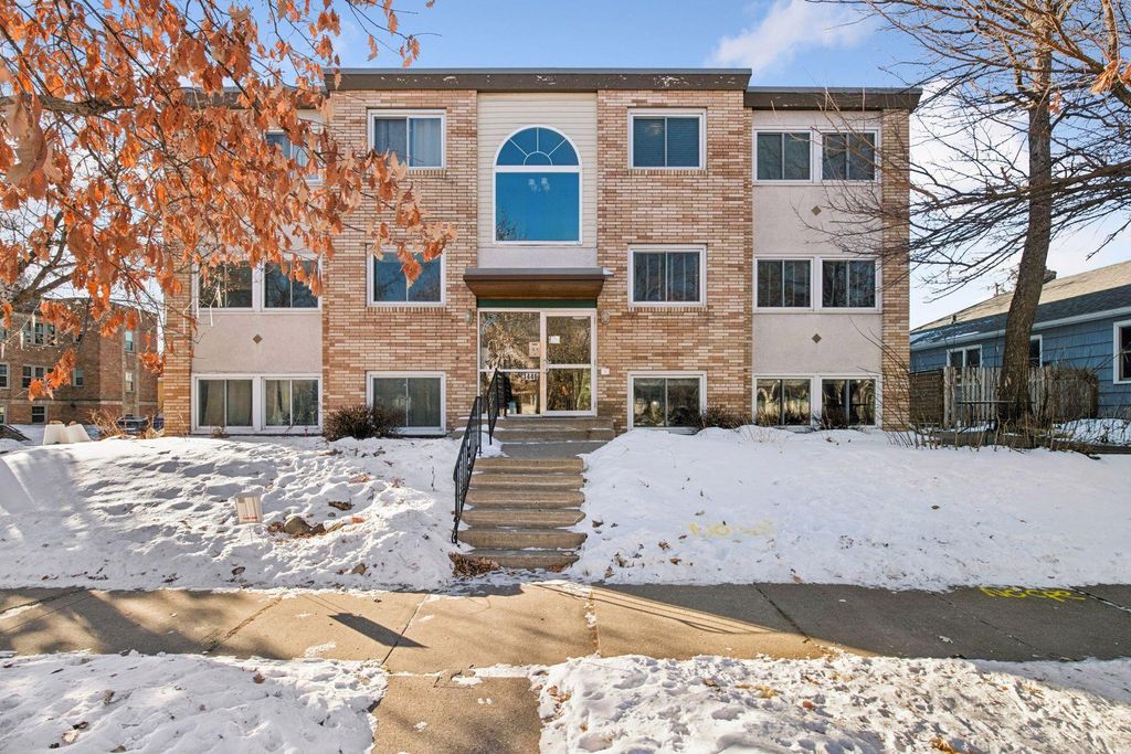 Photo of 3446 Pleasant Avenue #7, Minneapolis, MN 55408 (MLS # 7015139)