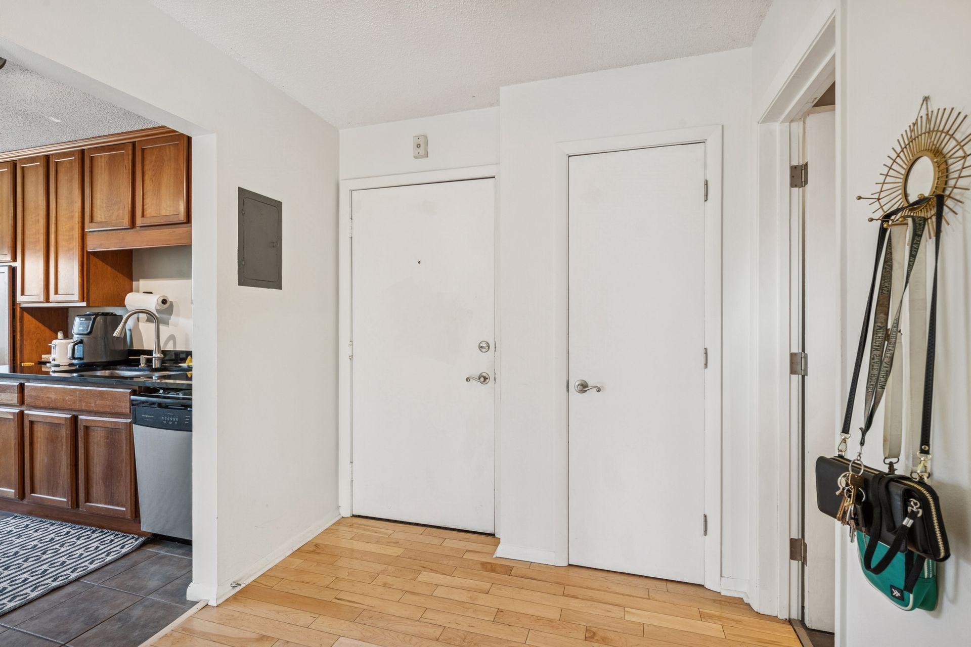 3446 Pleasant Avenue #7