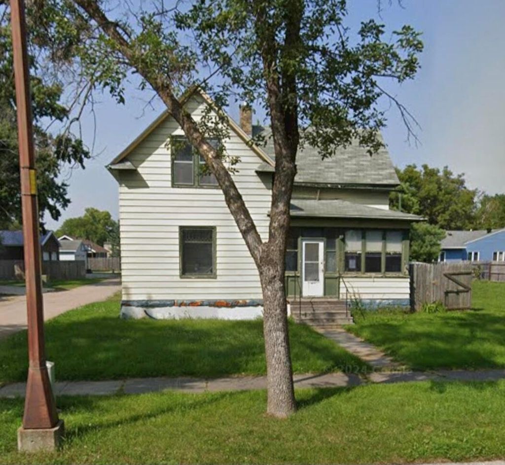 Photo of 309 4th Street W, Thief River Falls, MN 56701 (MLS # 7001397)
