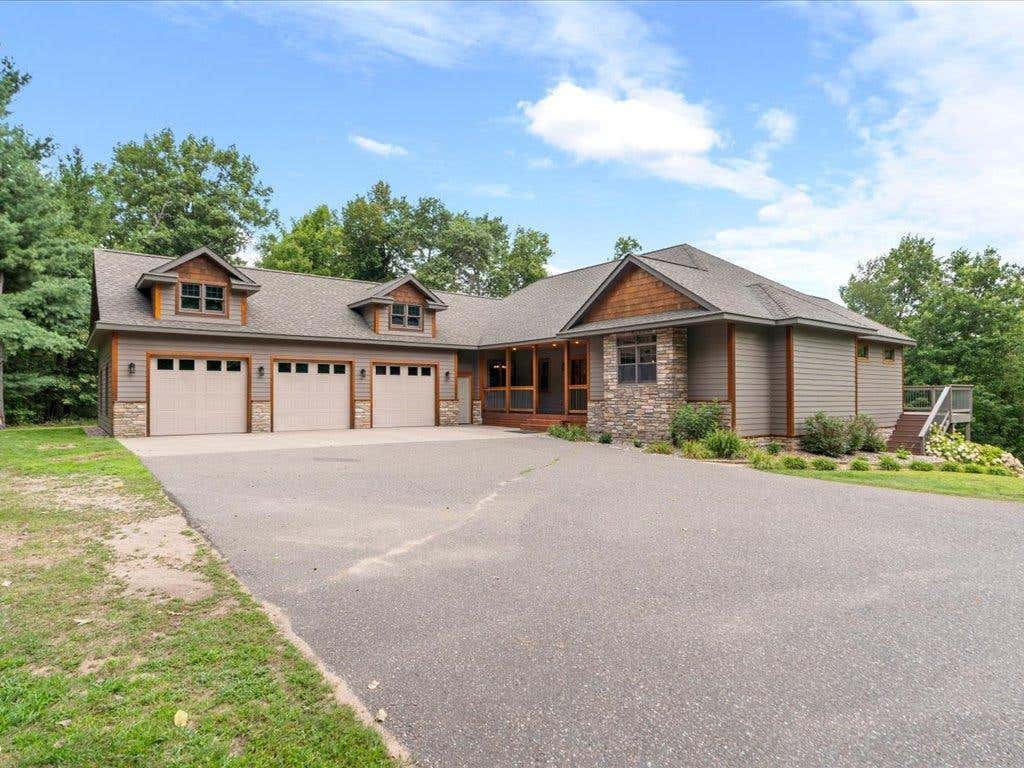 Photo of 22401 Camp Lincoln Road, Nisswa, MN 56468 (MLS # 7133516)