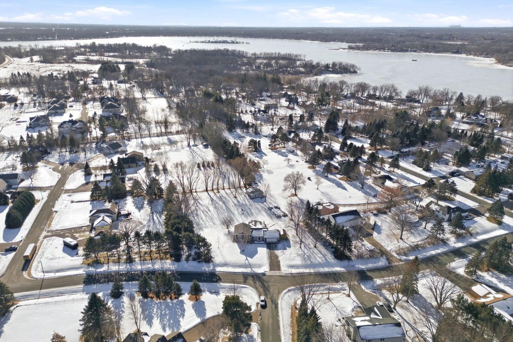 Photo of 4995 124th Street N, Saint Paul, MN 55110 (MLS # 7008817)