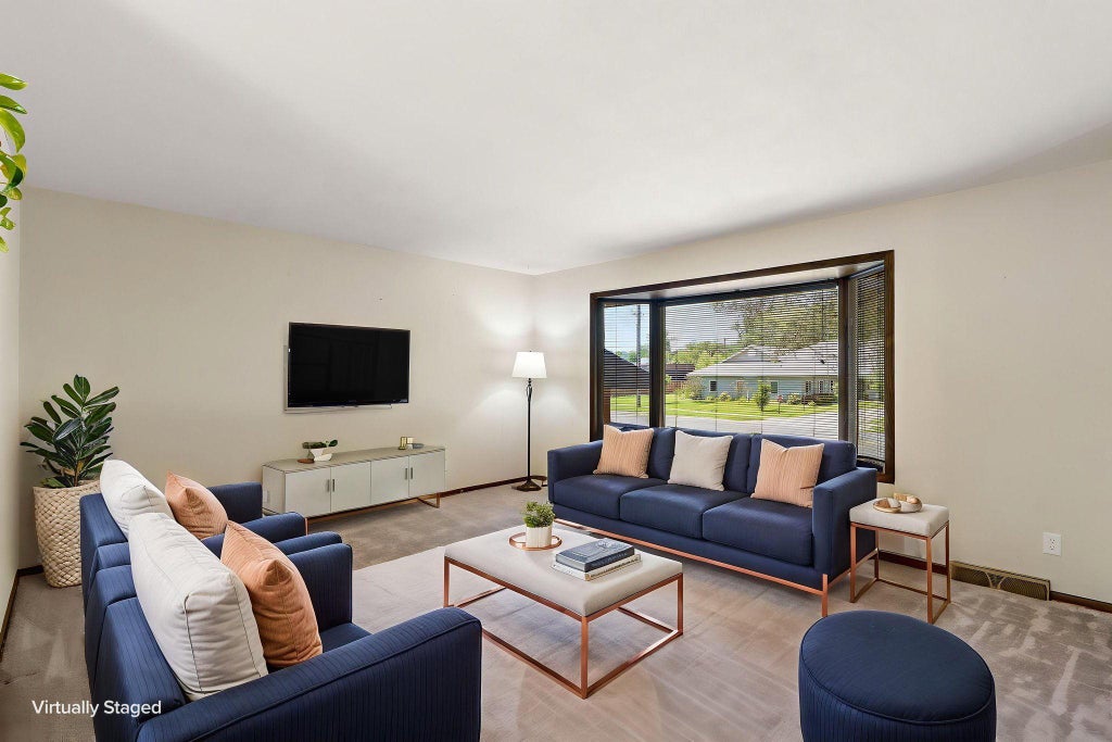 Photo of 7716 Humboldt Avenue N, Brooklyn Park, MN 55444 (MLS # 7128215)