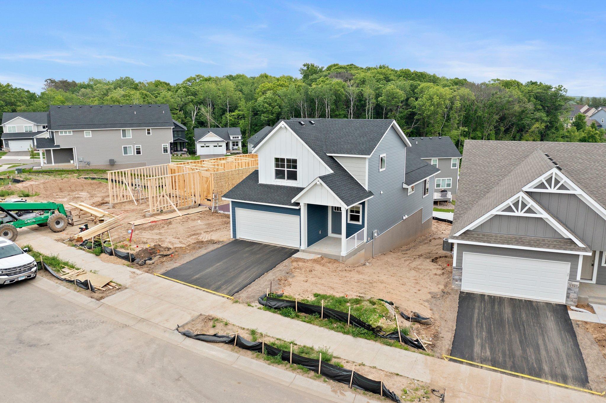 1595 76th Street W