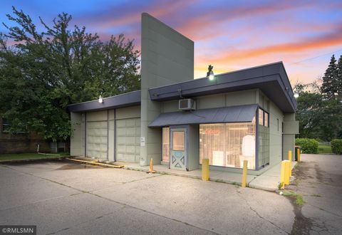 649 Snelling Avenue N Saint Paul MN 55104