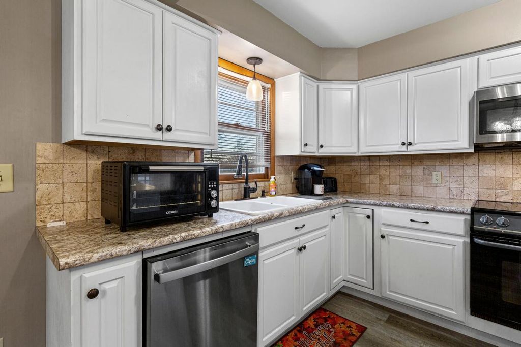 Photo of 2059 Roe Crest Drive, North Mankato, MN 56003 (MLS # 6826078)